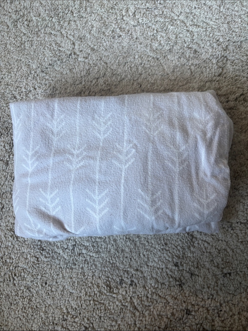 Kushies Flannel White And Grey Soft Arrow Pattern Play Yard-Pen Sheet